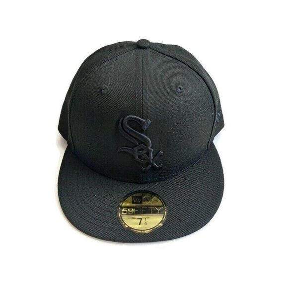 59Fifty New Era Size 7 1/4 Chicago White Sox Fitted Hat Cap Basic Black On Black - Picture 1 of 7